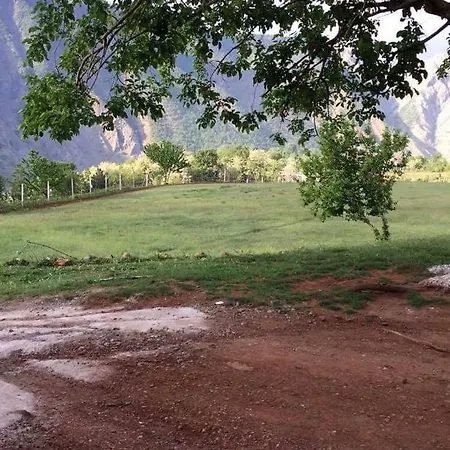 Konukevi Sunhill's Farm Gjegjan